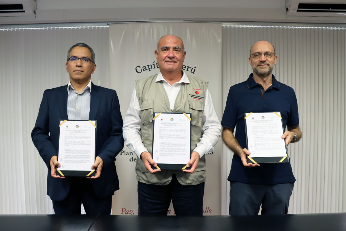 El Plan Binacional, el Vicariato y la Fundación EHAS suscriben convenio para fortalecer el sistema eléctrico del Hospital Santa Clotilde.