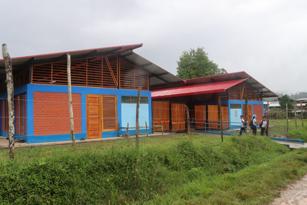 Residencia Moisés Moreno (río Cenepa)